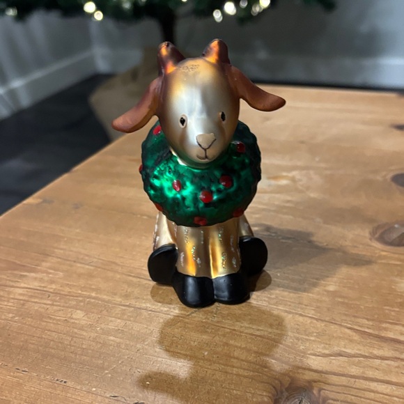 NEW DEMDACO Blown Glass Goat Ornament - Picture 1 of 1